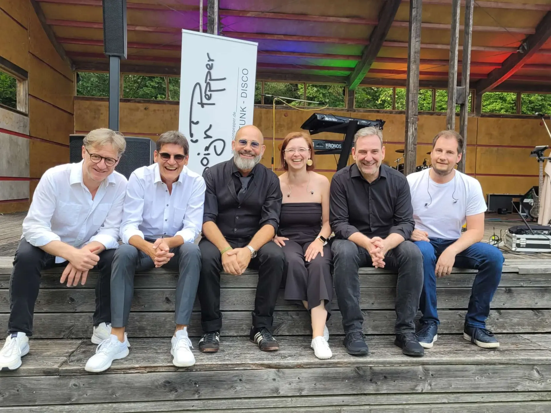Die Partyband Soiz’n’Pepper aus Bayern begeistert mit handgemachter Livemusik zwischen Soul, Funk, Rock und Disco – live in Hauzenberg.